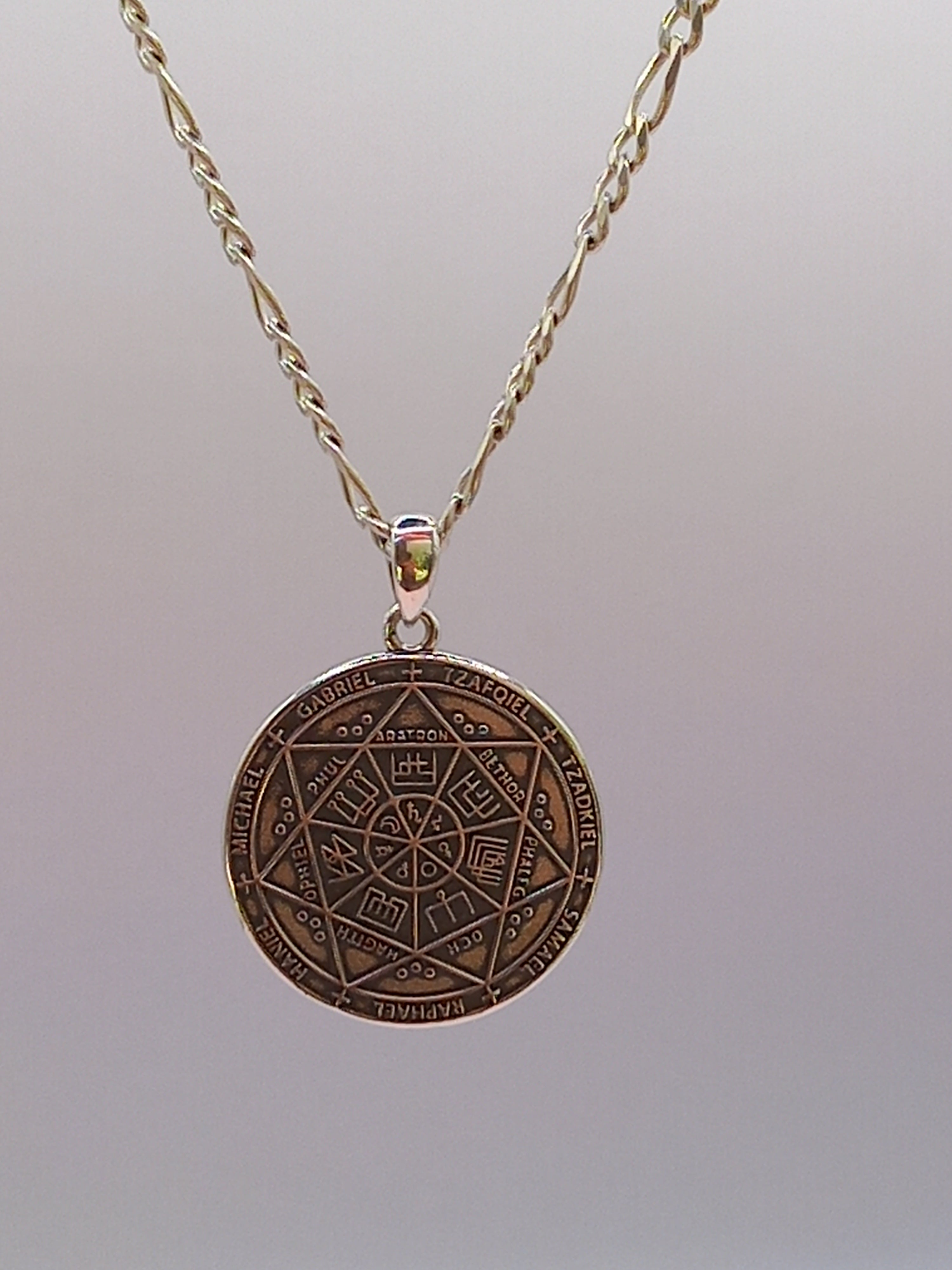 Colgante Los Siete Arcángeles con Cadena de Plata 50 cm.