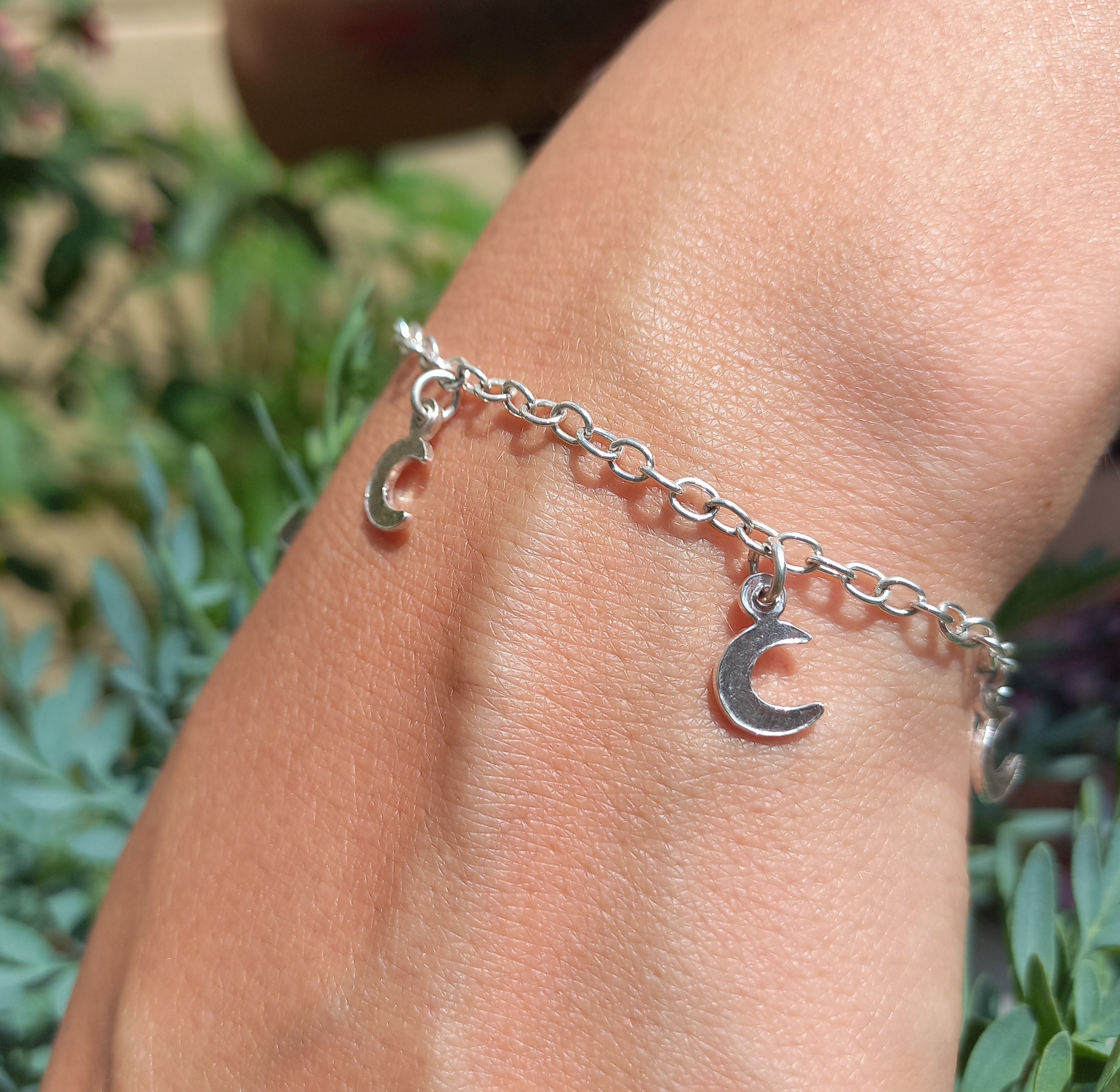 Pulsera de Medialuna de Plata.