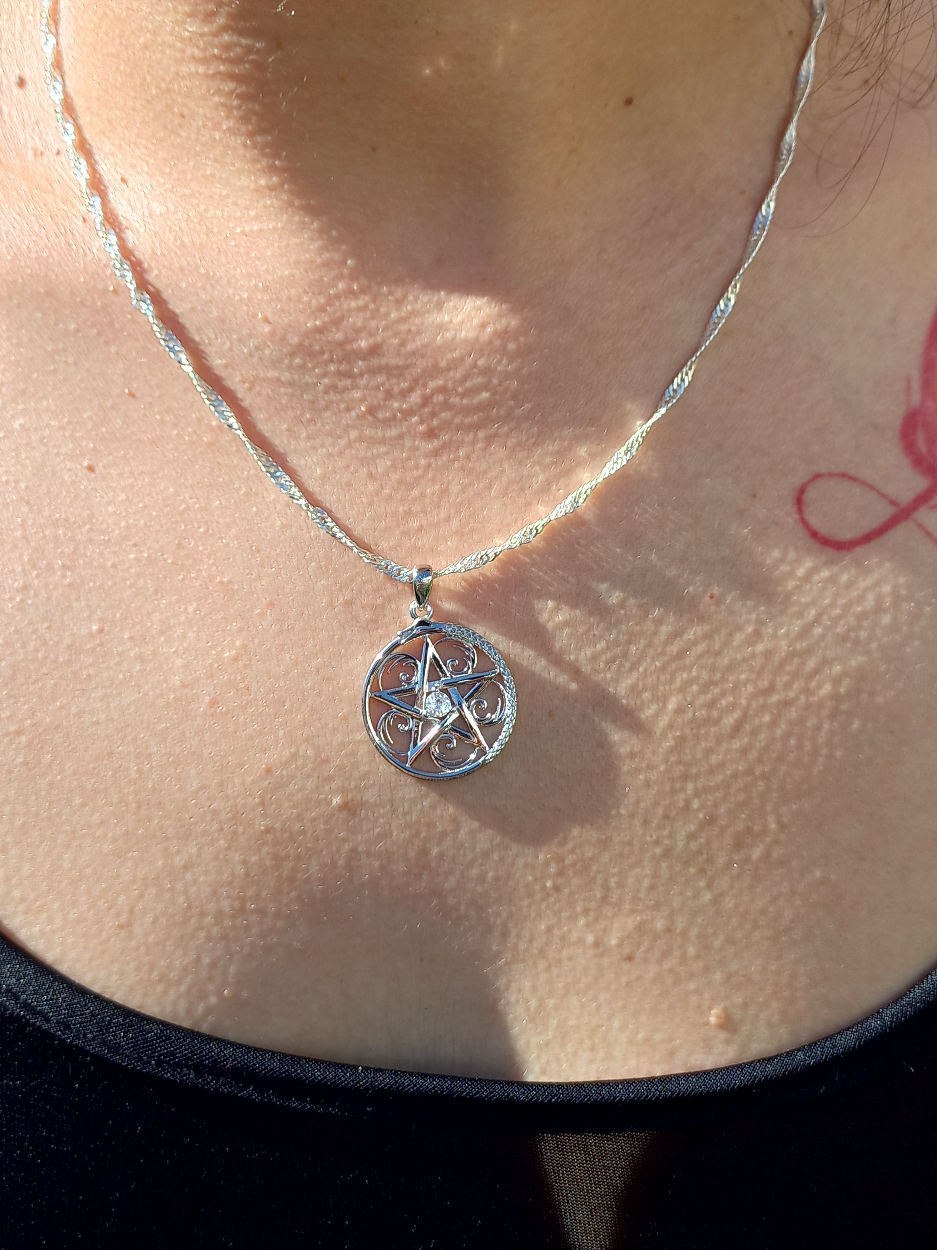 Colgante Pentáculo con Uróboros y Cadena de Plata 50 cm.