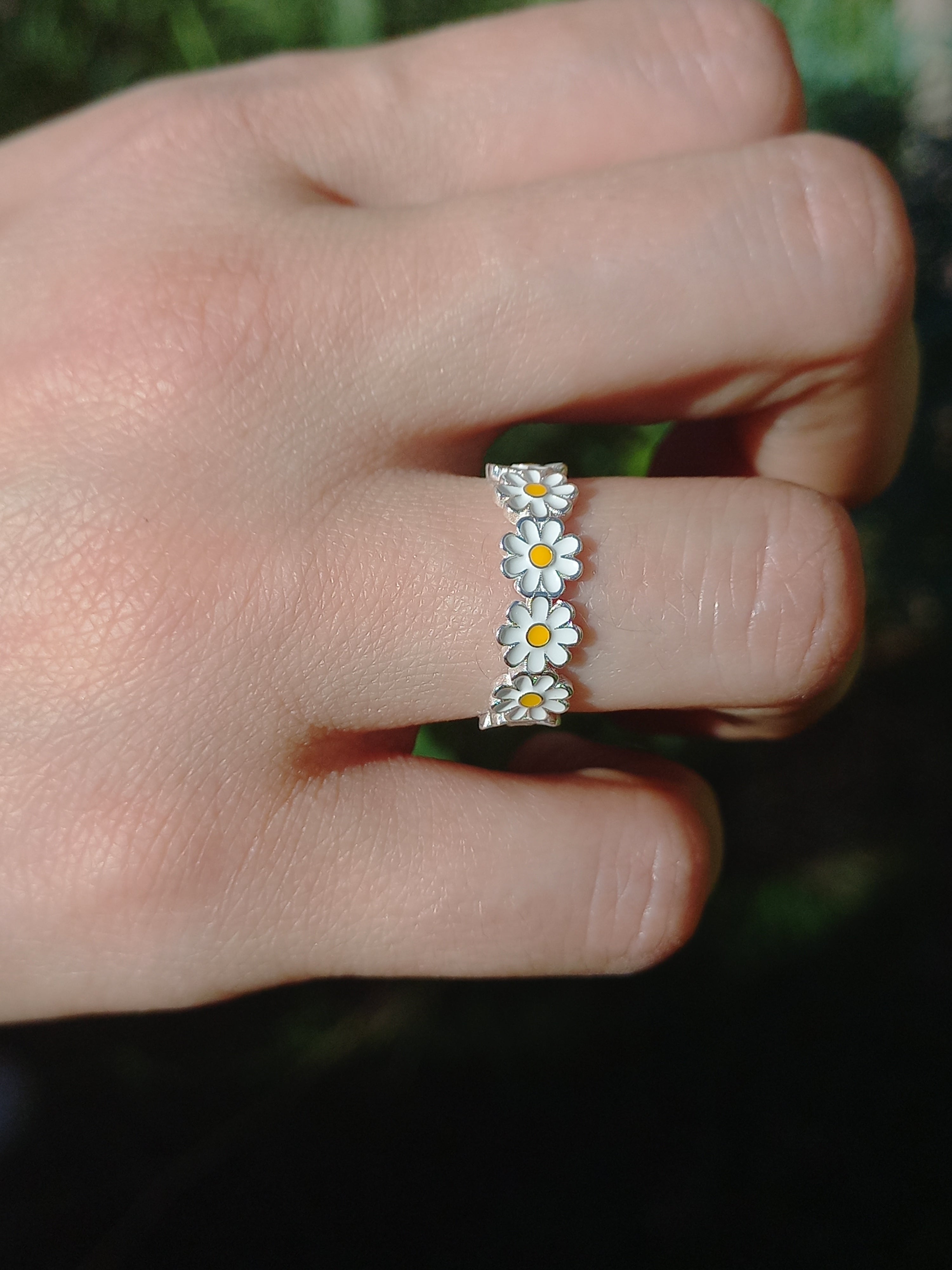Conjunto Anillo Ajustable + Aros de Margaritas de Plata.