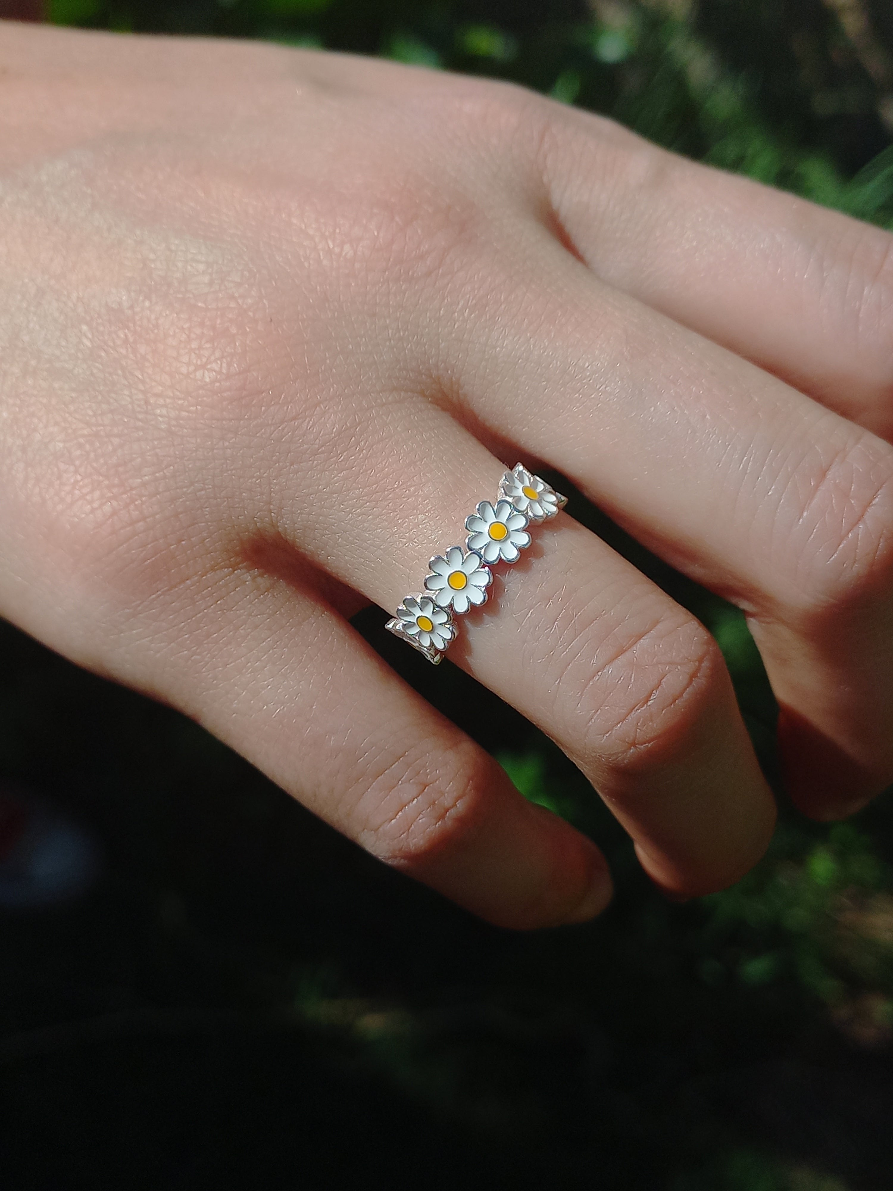 Conjunto Anillo Ajustable + Aros de Margaritas de Plata.