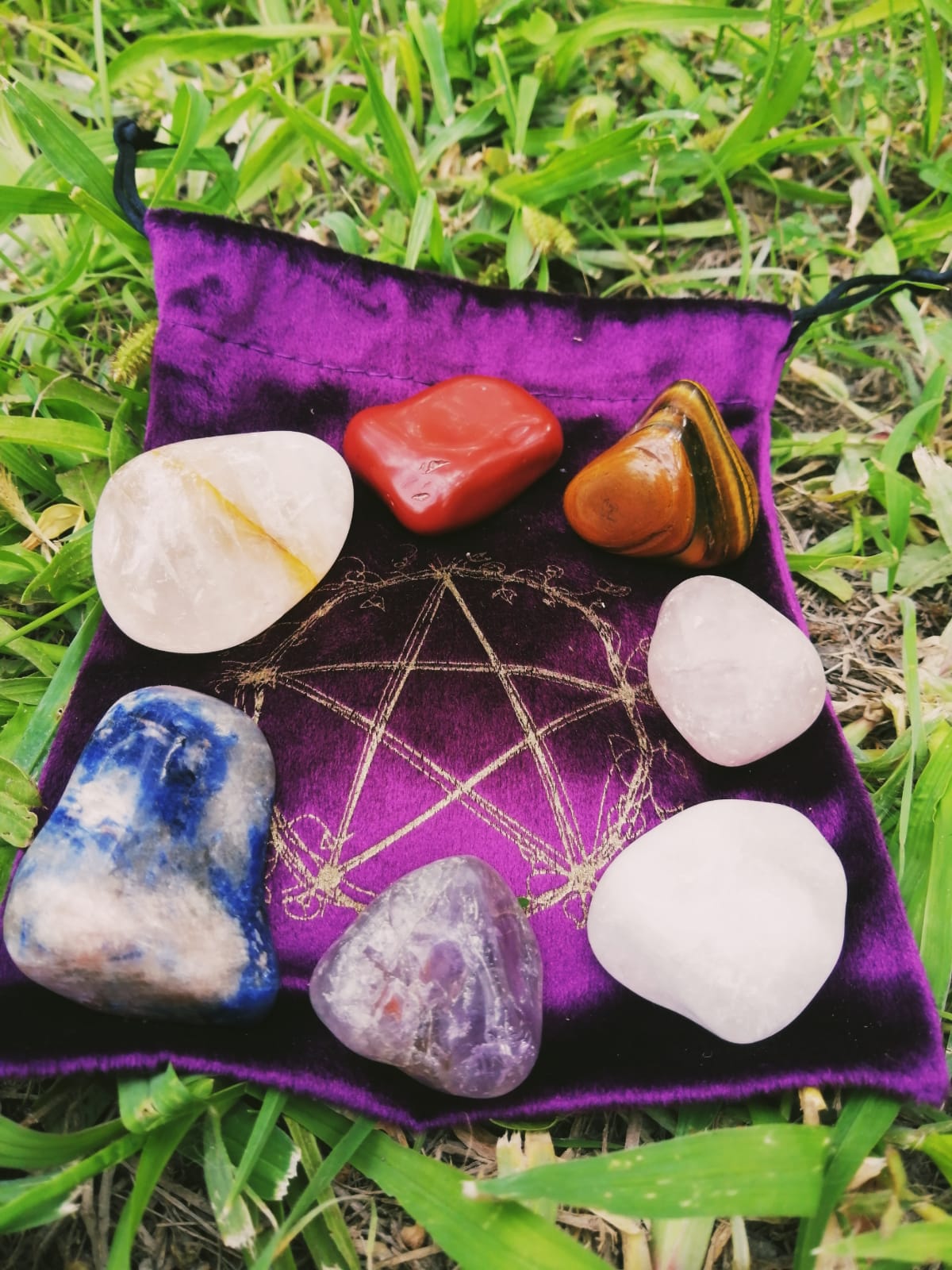 Set de Piedras 7 Chakras Semipulidas Con Bolsa de Pentagrama