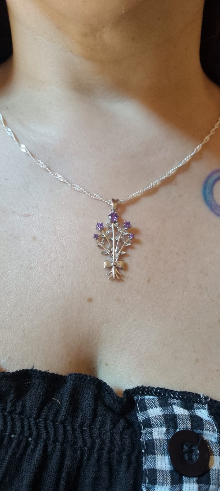 Ramo de Flores con Cadena de Plata 50 cm.