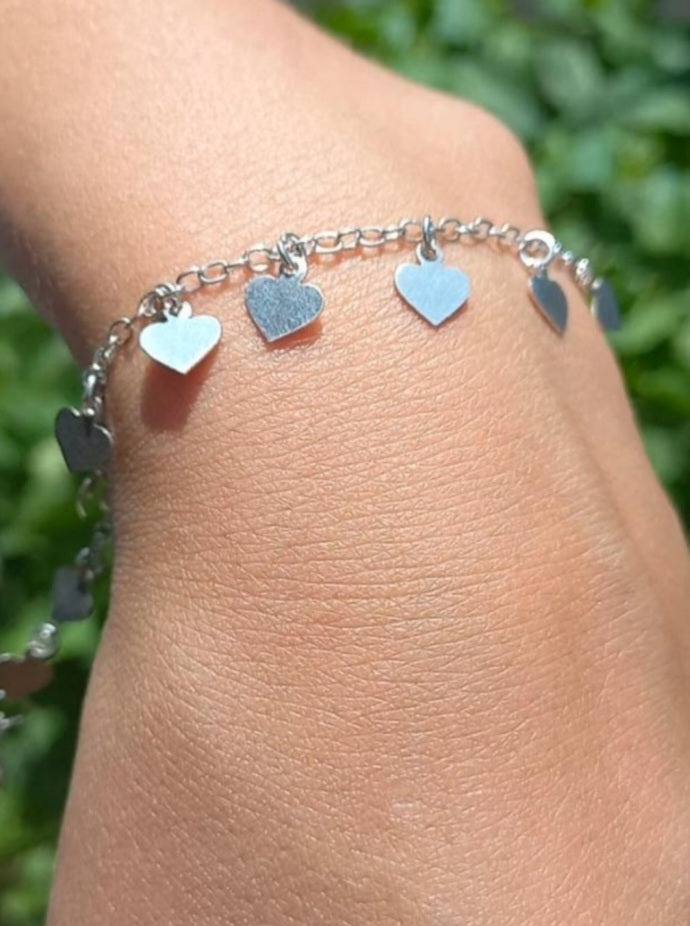 Pulsera de Corazones de Plata.